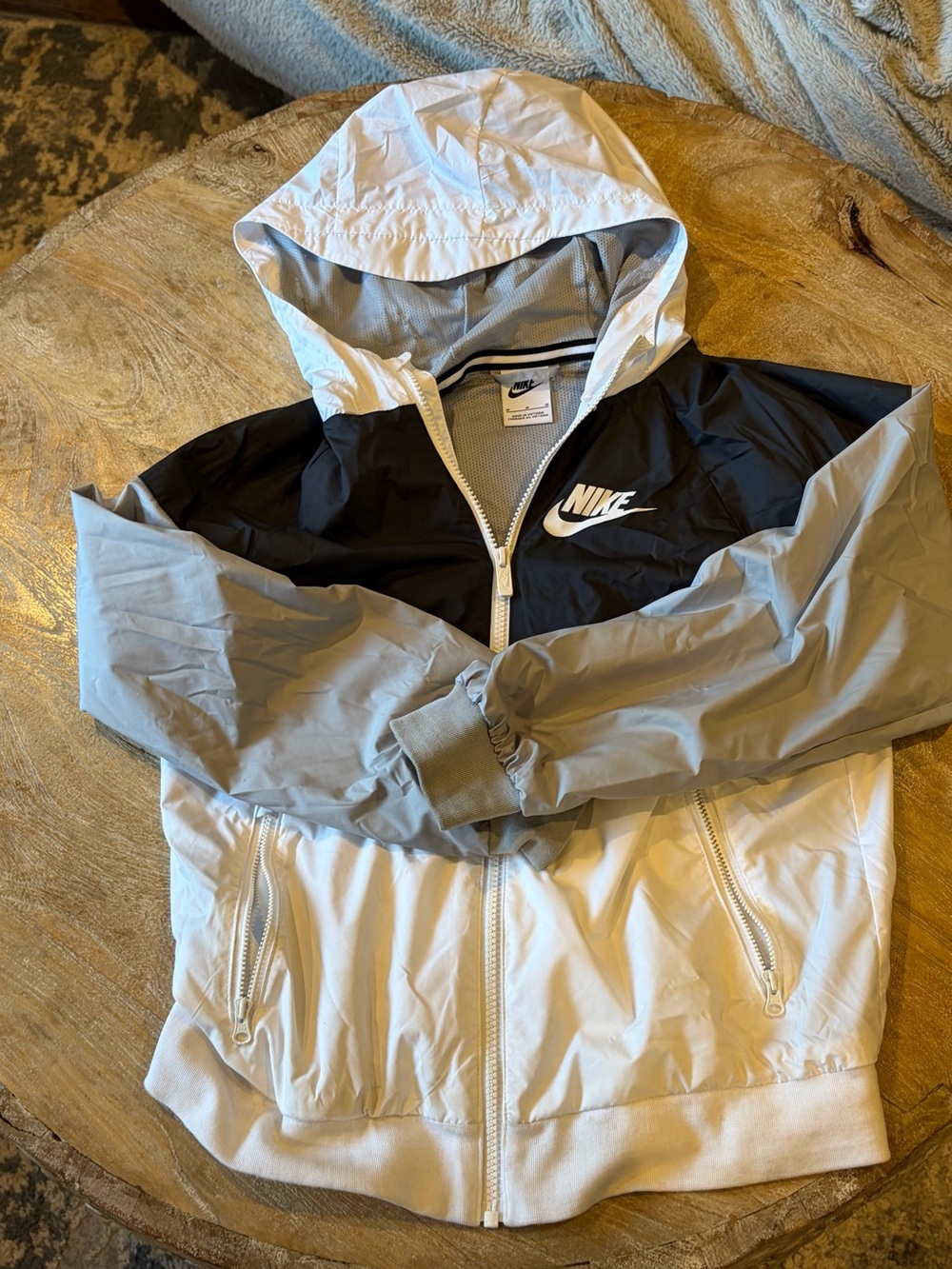 Nike Sportswear Windrunner Hooded Jacket Silver & Black kids.
